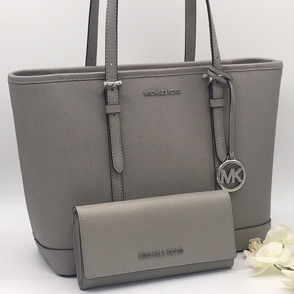 Michael Kors Handbags - MICHAEL KORS SM TZ SHOULDER TOTE & WALLET SET